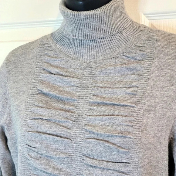 CACHE Women's Turtleneck Long Sleeve - Picture 3 of 7